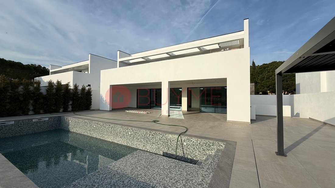 House in Quarteira, Algarve, Portugal 1 - 18038695