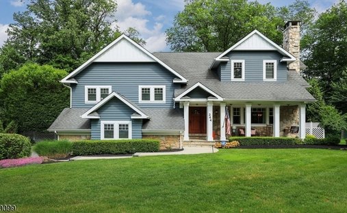 House in Mountainside, New Jersey, United States 1