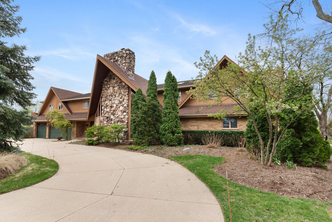 House in Downers Grove, Illinois, United States 3 - 18049852