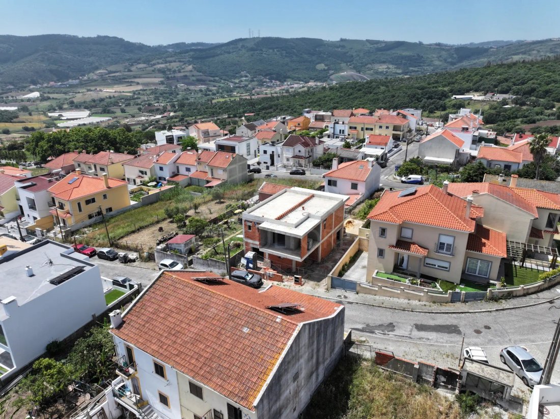 Villa in Loures, Lisbon, Portugal 3 - 18045068
