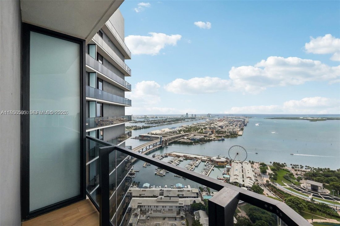 Condo in Miami, Florida, United States 4 - 18046713