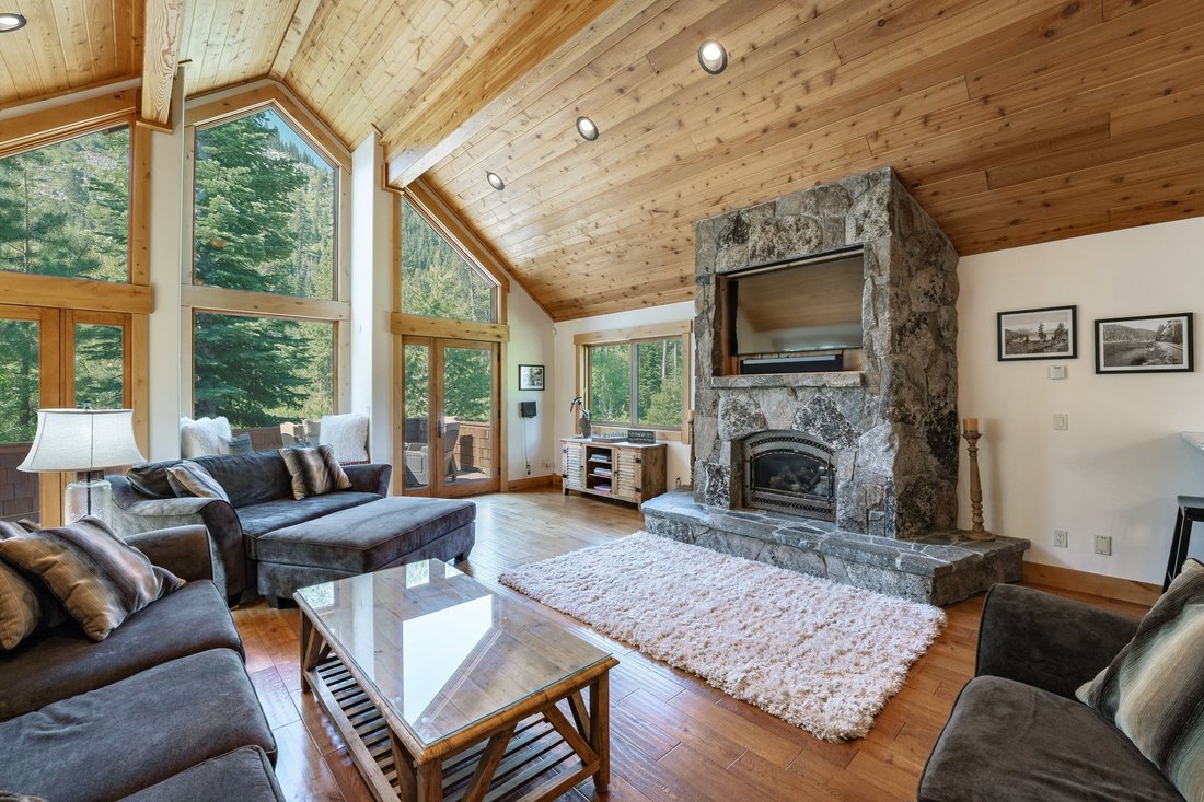 House in Truckee, California, United States 5 - 18039621