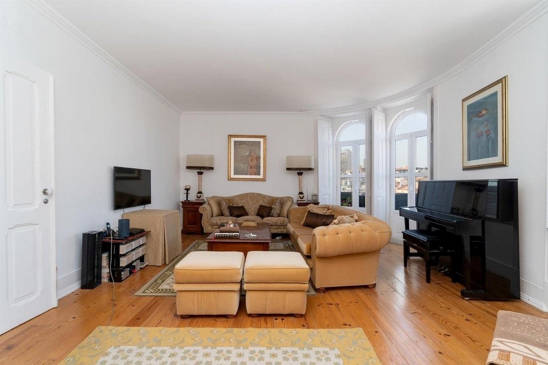 Apartment in Arroios, Lisbon, Portugal 5 - 18035478