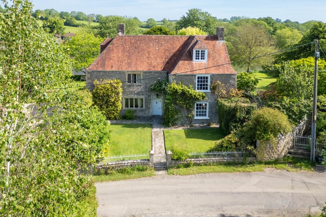House in Somerset, England 1 - 17755706