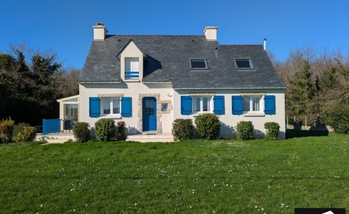 House in Sarzeau, Brittany, France 1