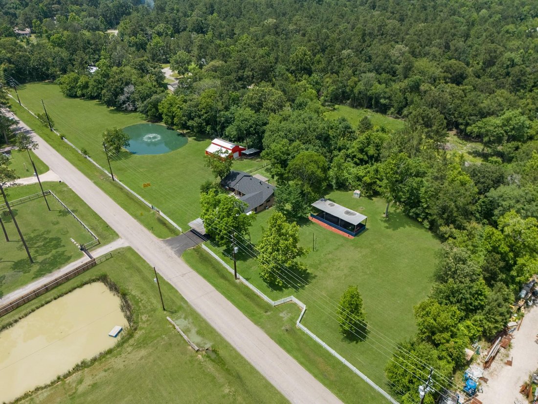 House in Magnolia, Texas, United States 1 - 18037433