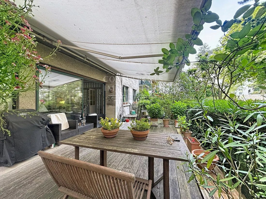Apartment in Saint James-Général Koenig, Neuilly-sur-Seine, France 4 - 17009880