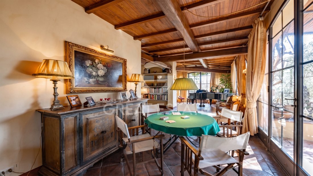 Estate in Poggio a Caiano, Tuscany, Italy 5 - 18040760