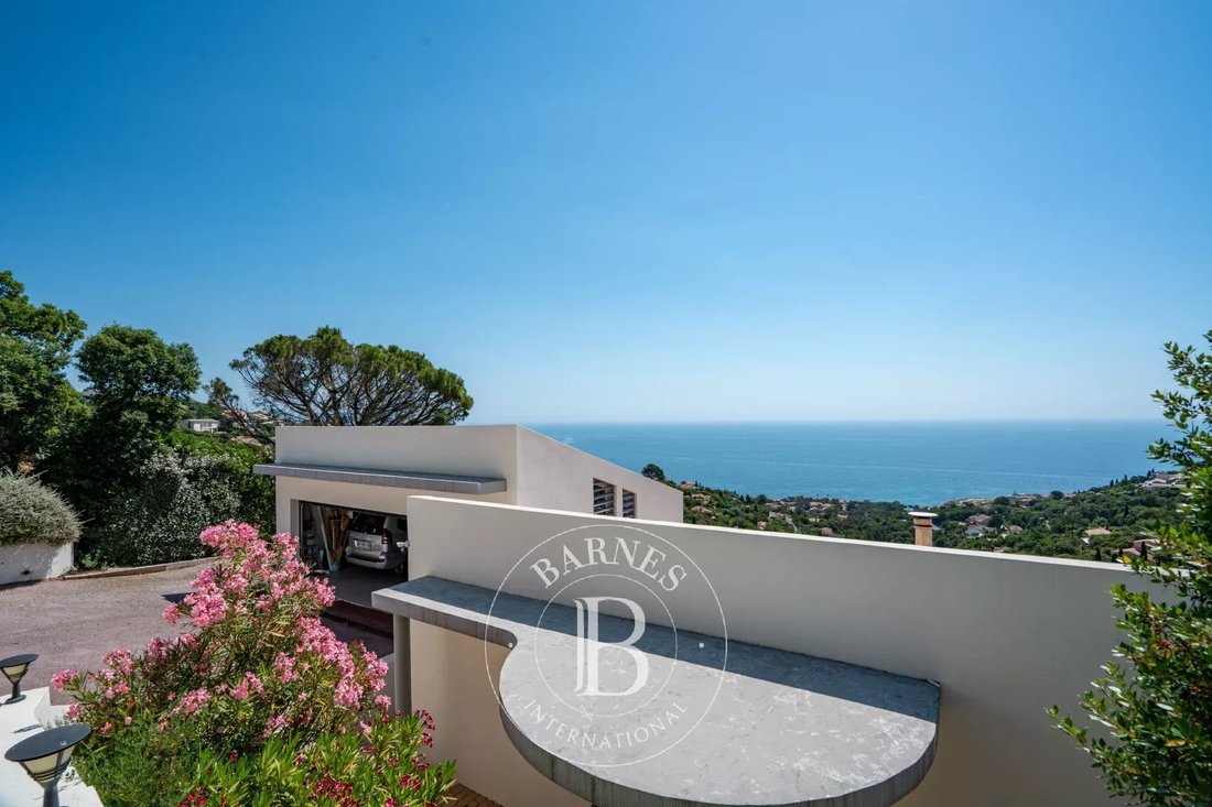 House in Les Issambres, Roquebrune-sur-Argens, France 4 - 18046627
