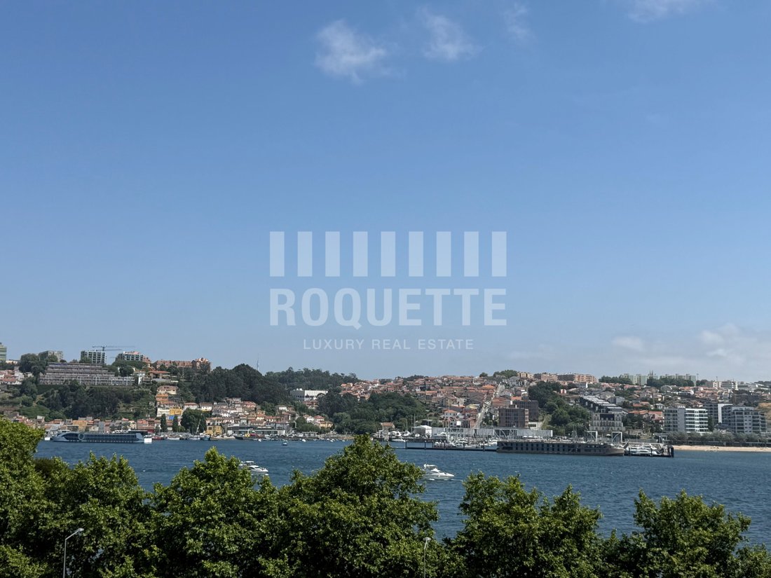 Apartment in Lordelo do Ouro e Massarelos, Porto District, Portugal 3 - 18047443