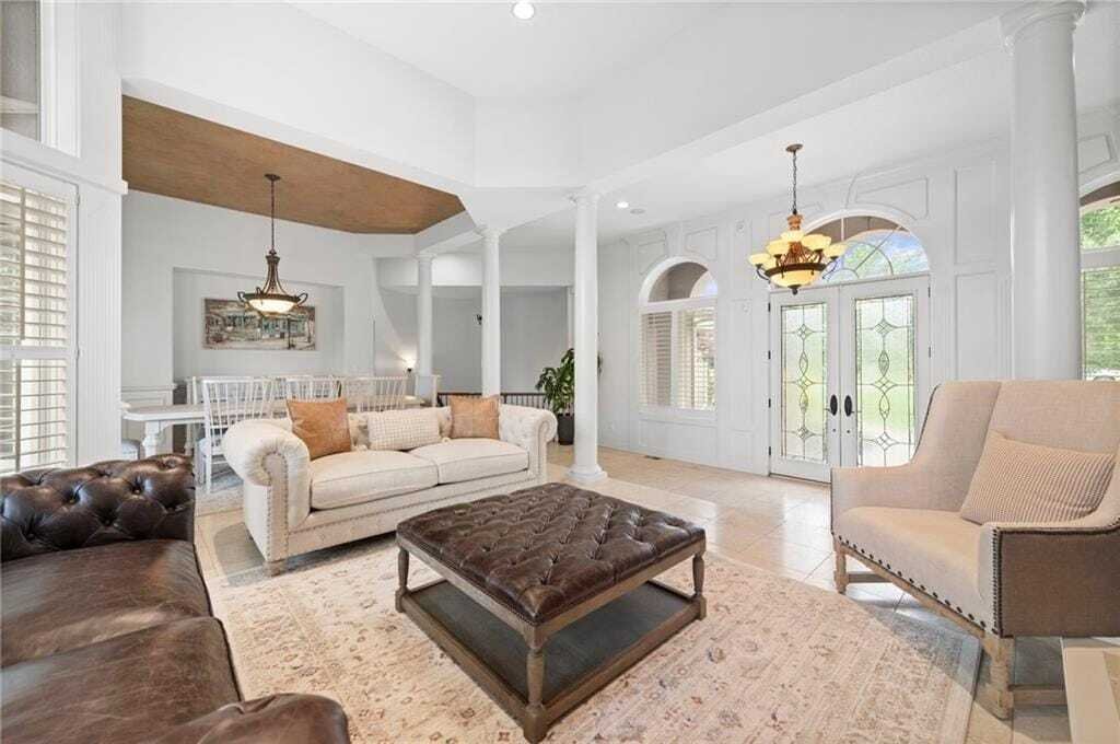 House in Parkville, Missouri, United States 5 - 18049389