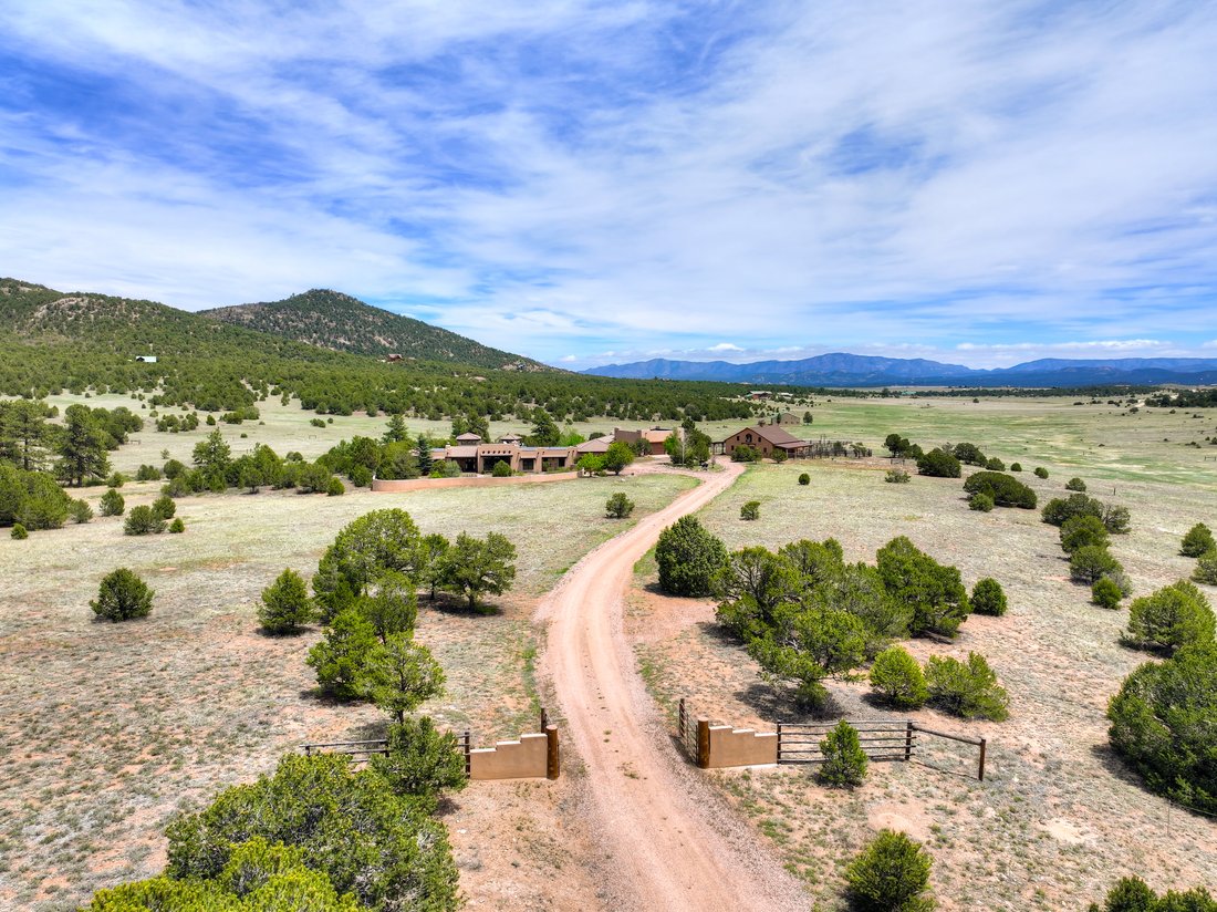 Westcliffe, Colorado, United States 1 - 18035563