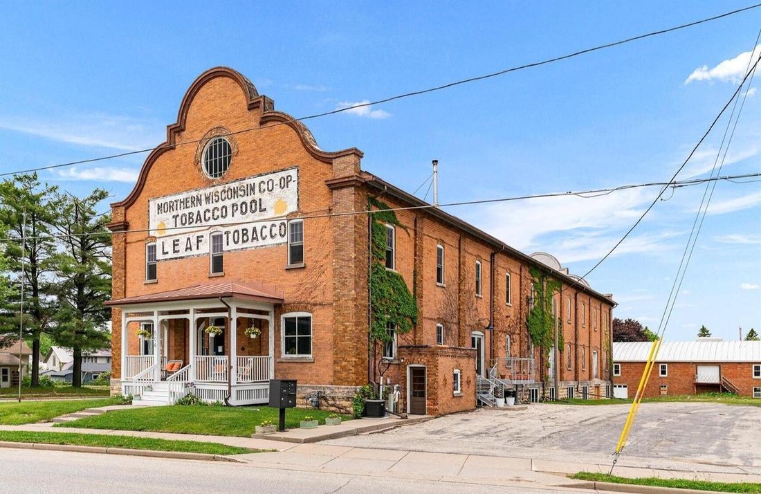 House in Viroqua, Wisconsin, United States 1 - 18028994