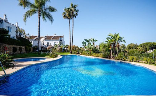 Stadthaus in Marbella, Andalusien, Spanien 1