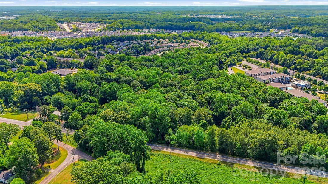 Land in Mooresville, North Carolina, United States 4 - 18047537