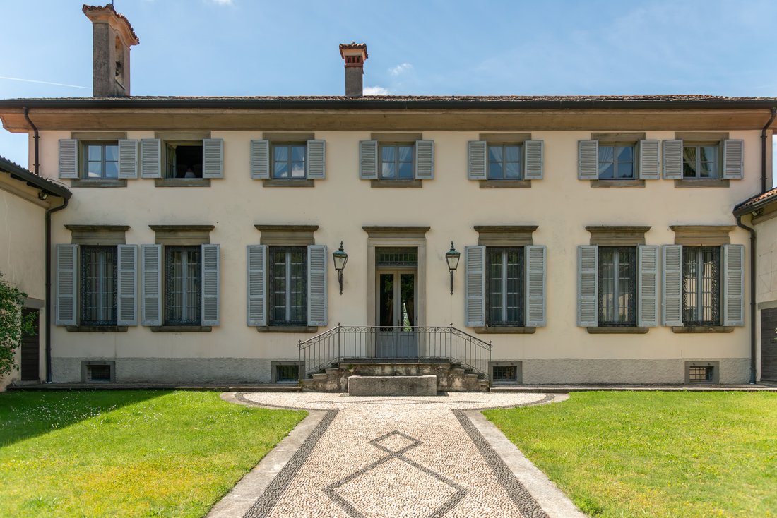 Villa in Camerlata-Breccia-Prestino, Como, Lombardy 4 - 18045163