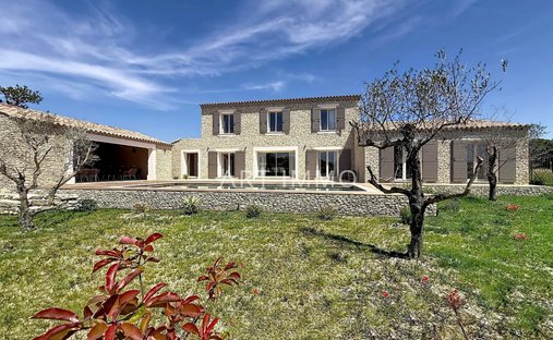 House in Gordes, Provence-Alpes-Côte d'Azur, France 1
