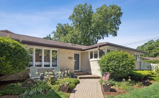 House in Elmhurst, Illinois, United States 1
