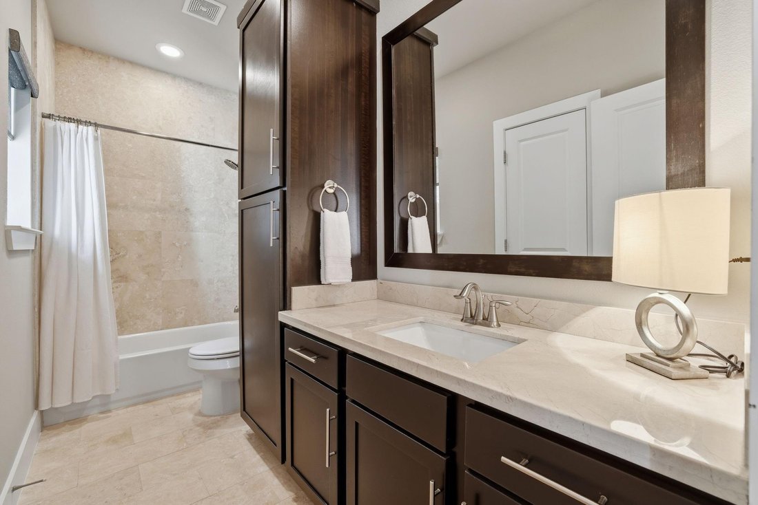 House in Houston, Texas, United States 5 - 18037191