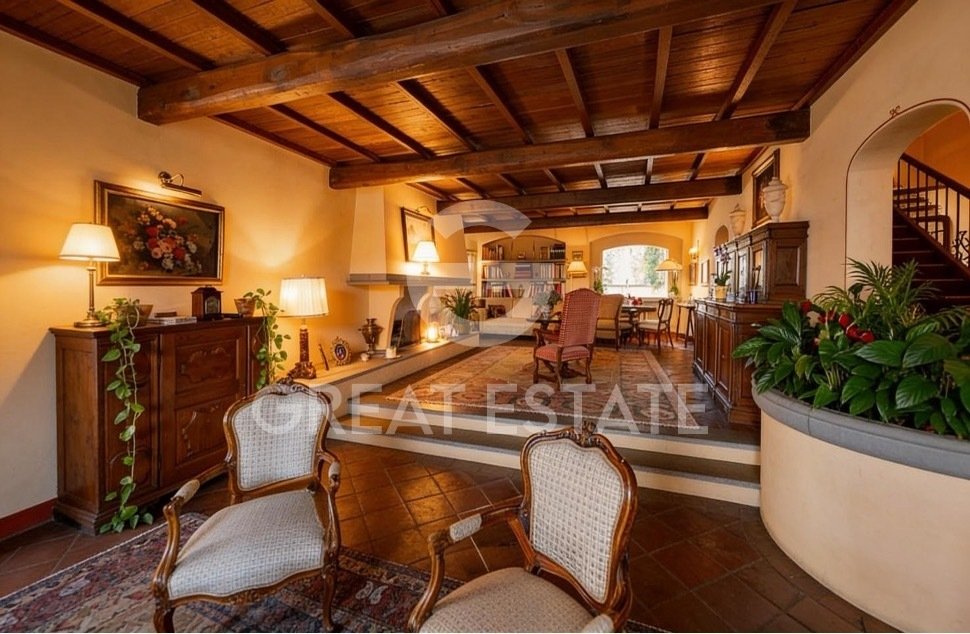 Estate in Poggio a Caiano, Tuscany, Italy 2 - 18040760
