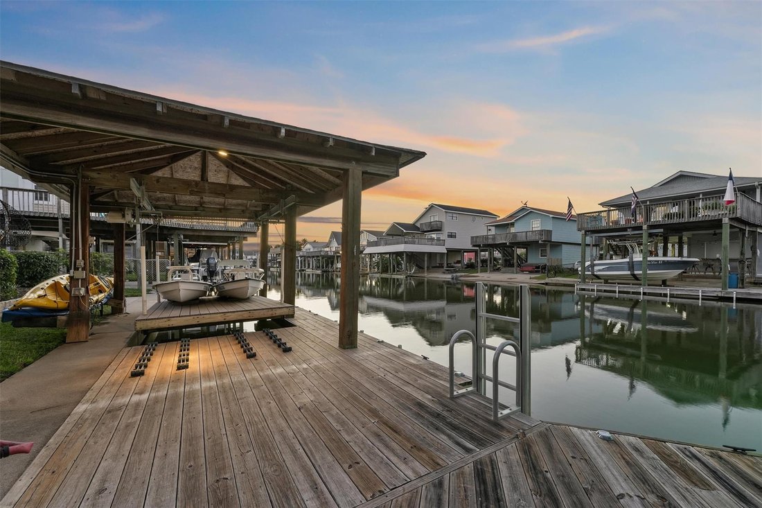 House in Galveston, Texas, United States 5 - 18037270