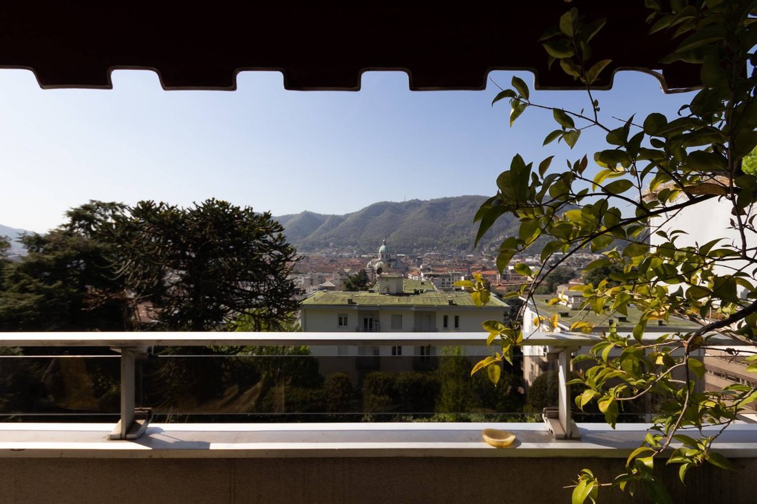 Apartment in Eastern Lake Center, Como, Lombardy 5 - 18049273