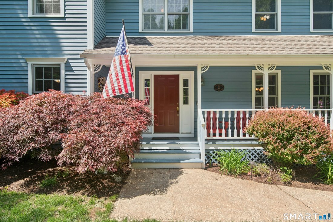 Monroe, Connecticut, United States 3 - 18015515