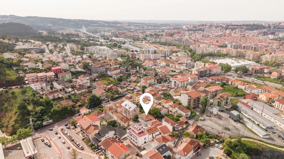 Villa in Santo Antonio dos Olivais, Coimbra District, Portugal 1 - 18041228