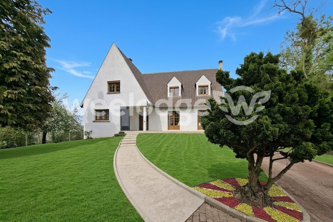 House in Villemarechal, Ile-de-France, France 5 - 18049514