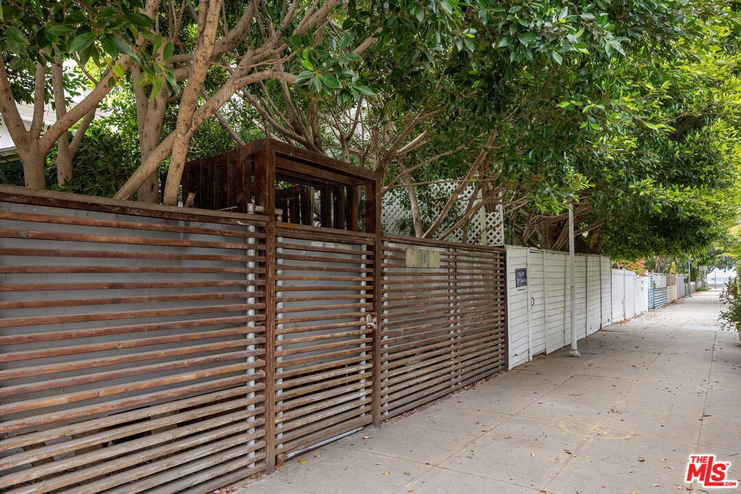 House in Los Angeles, California, United States 2 - 18047168