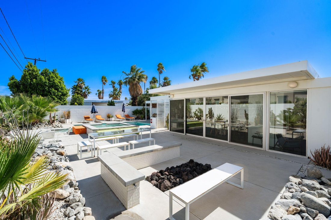 House in Palm Springs, California, United States 1 - 18041957