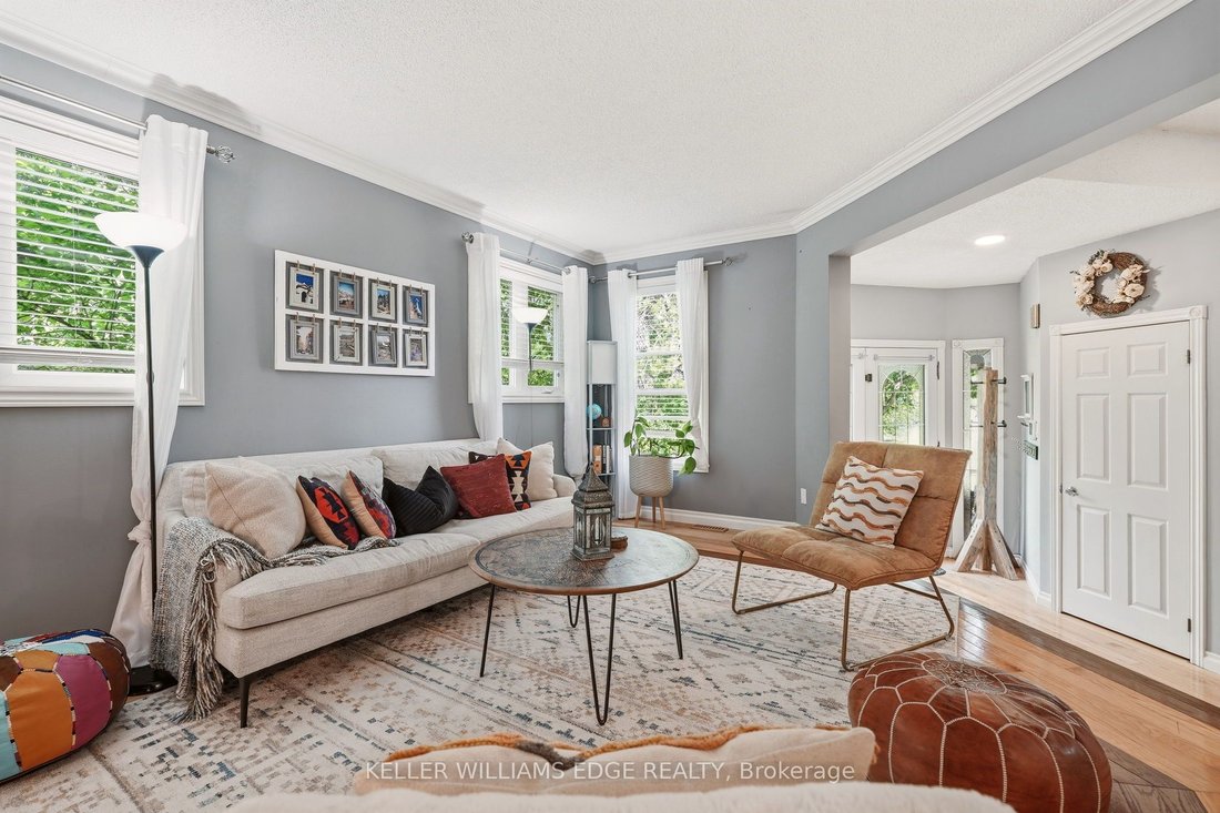 Haus in Hamilton, Ontario, Kanada 1 - 18045357