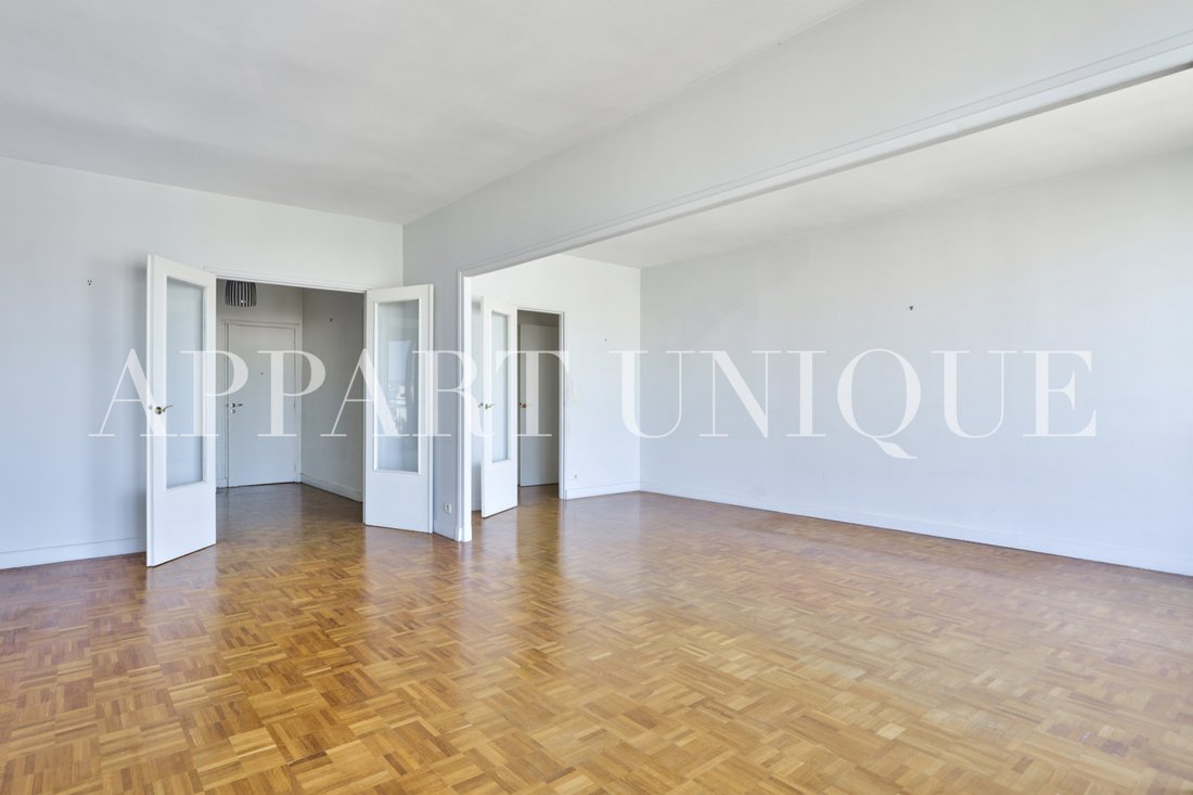 Apartment in Bois de Boulogne, Paris 16e Arrondissement, Paris 4 - 18037248