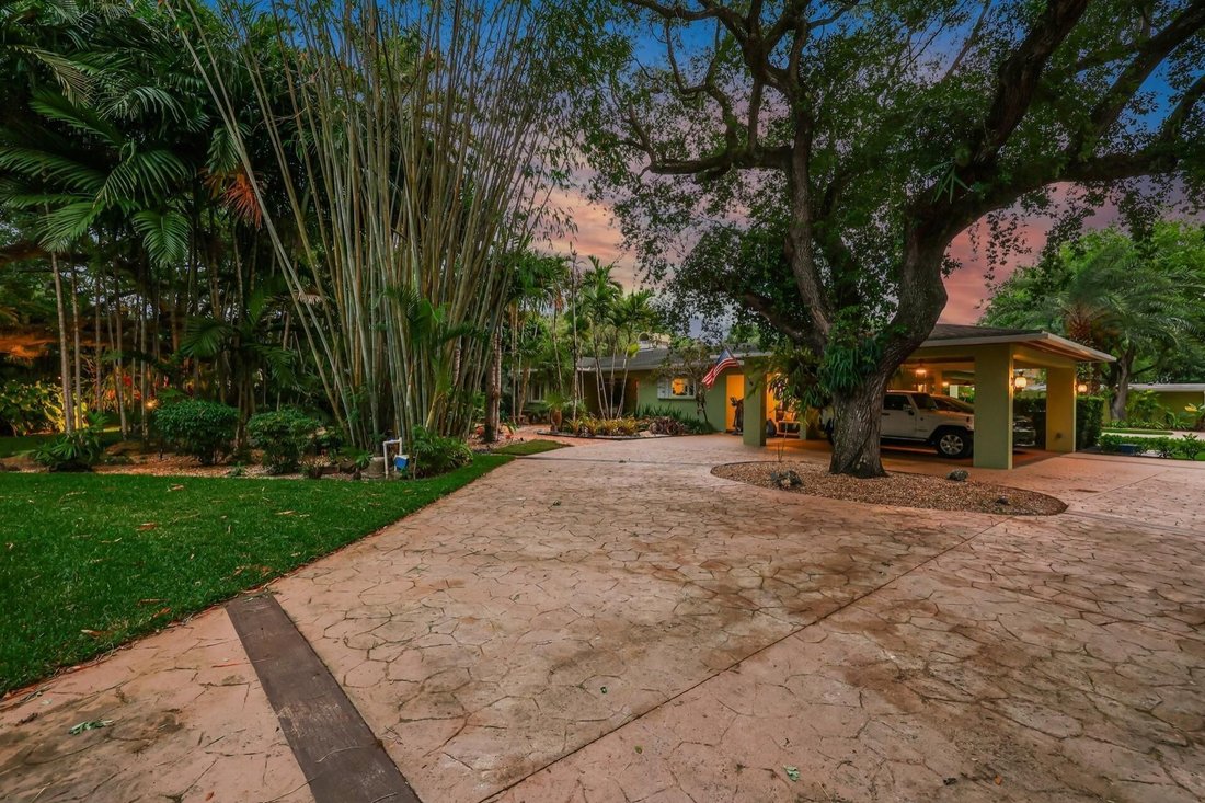 House in Miami, Florida, United States 4 - 17642093