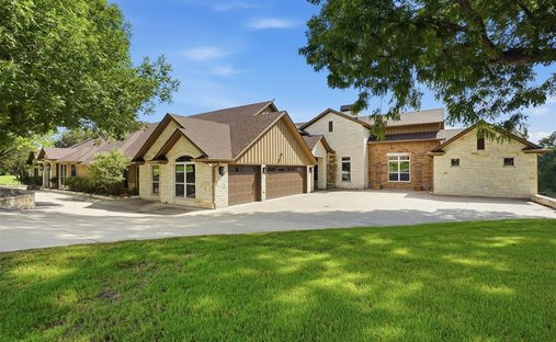 House in Granbury, Texas, United States 1