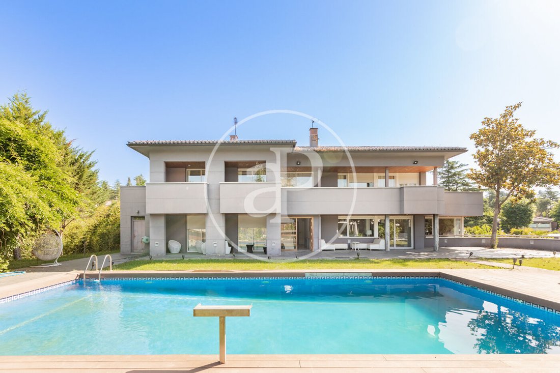 Villa in San Sebastián de los Reyes, Comunidad de Madrid, Spain 2 - 18044271