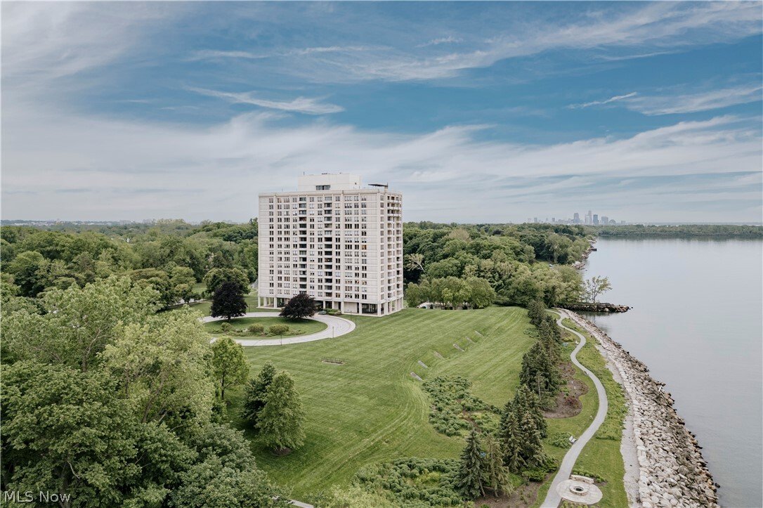 Condo in Bratenahl, Ohio, United States 1 - 18038873