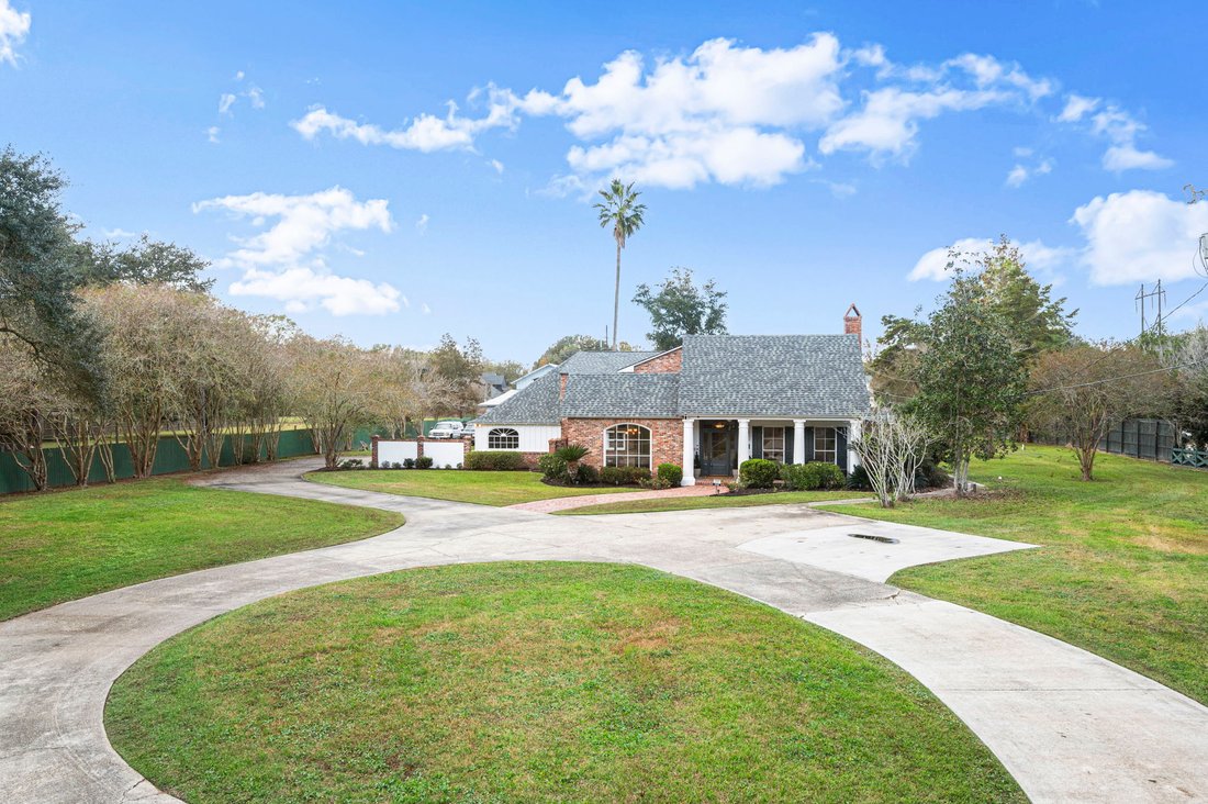 House in Baton Rouge, Louisiana, United States 2 - 18039954