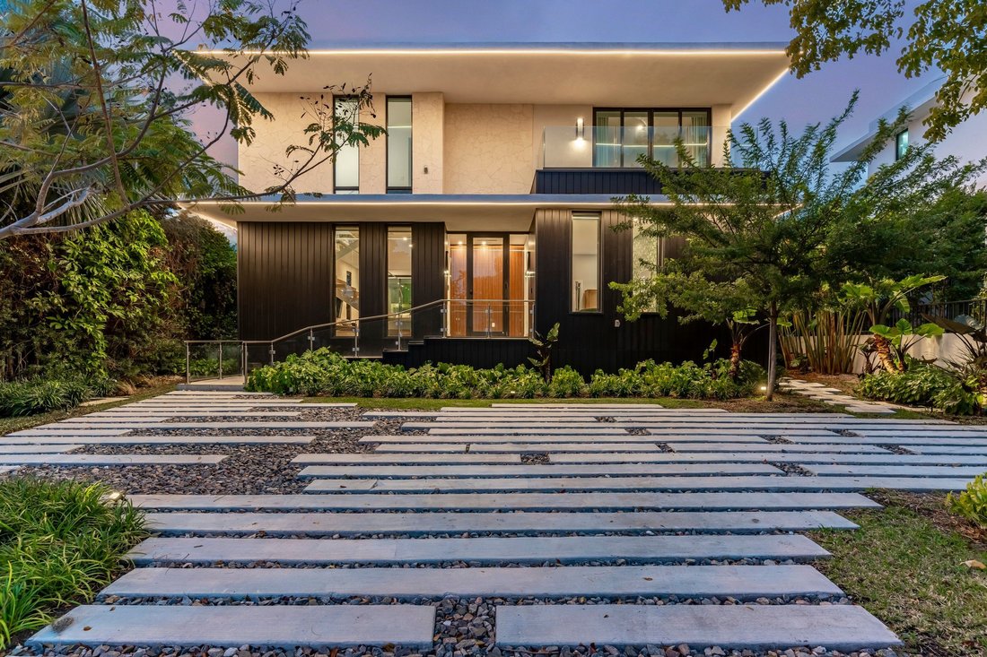 House in Miami Beach, Florida, United States 2 - 18039120