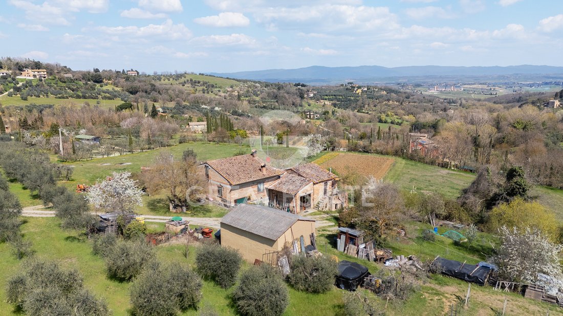 Estate in Montepulciano, Tuscany, Italy 4 - 18041078