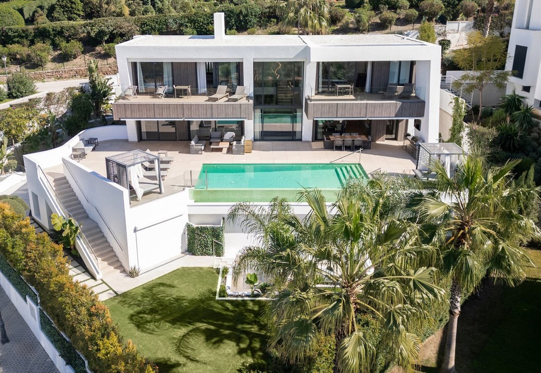 Villa in Marbella, Andalusia, Spain 5 - 18044547