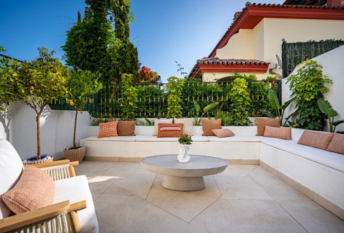 Townhouse in Marbella, Andalusia, Spain 2 - 18044480