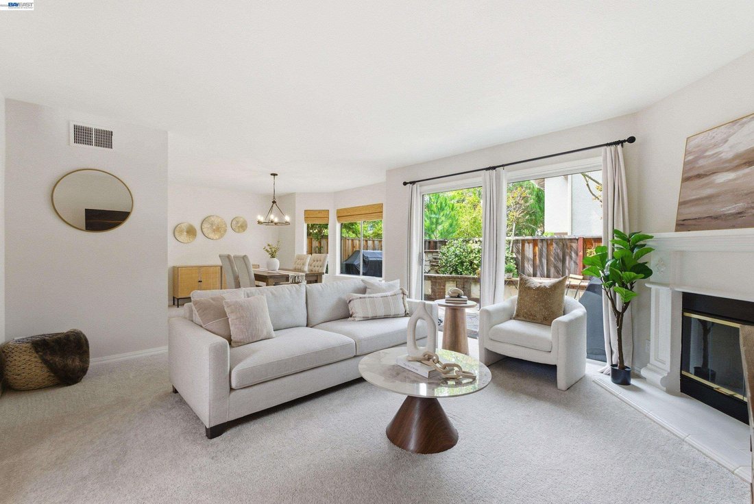 Townhouse in San Ramon, California, United States 3 - 18041519