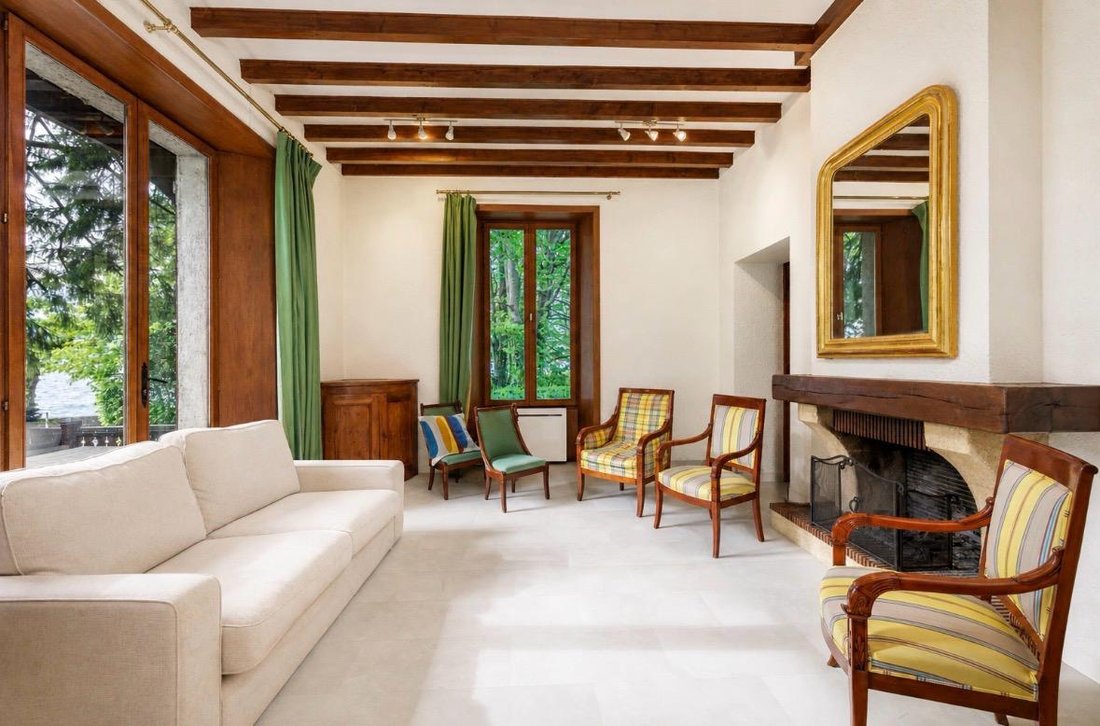 Estate in Menthon-Saint-Bernard, Auvergne-Rhône-Alpes, France 5 - 18047088