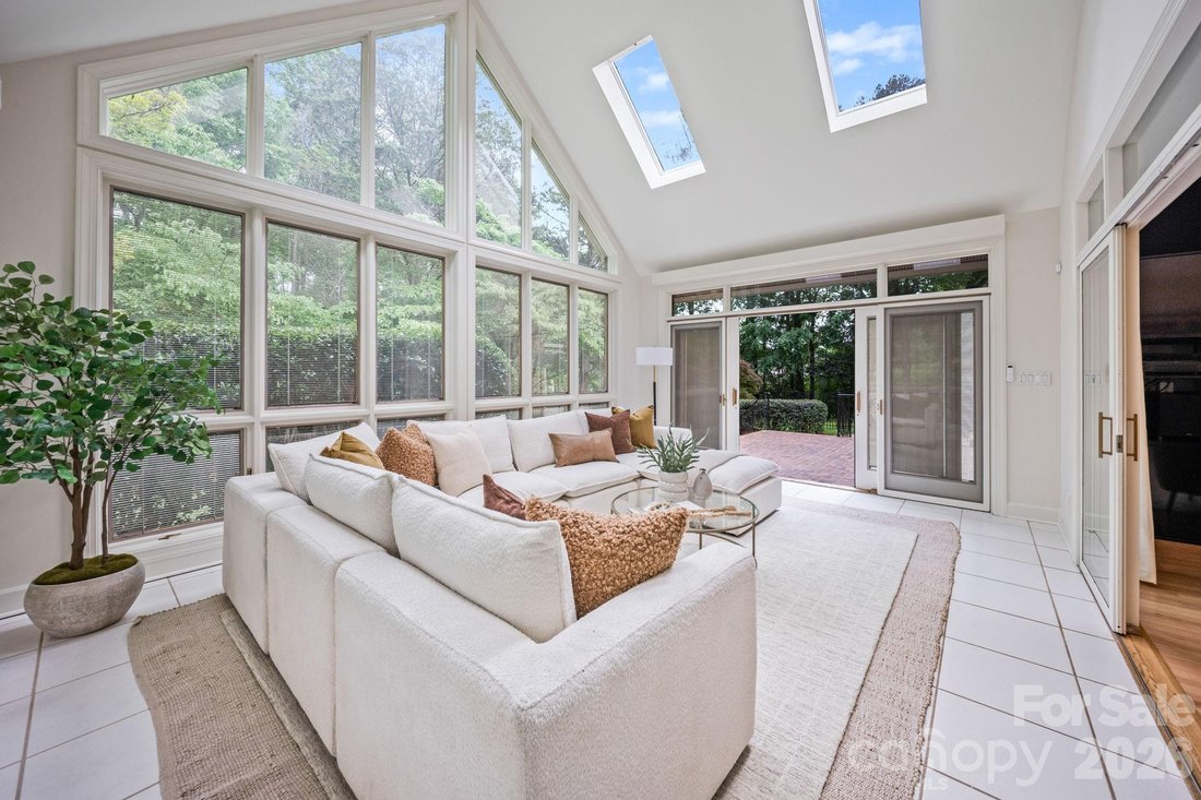 Maison à Charlotte, Caroline du Nord, États-Unis 5 - 18038885