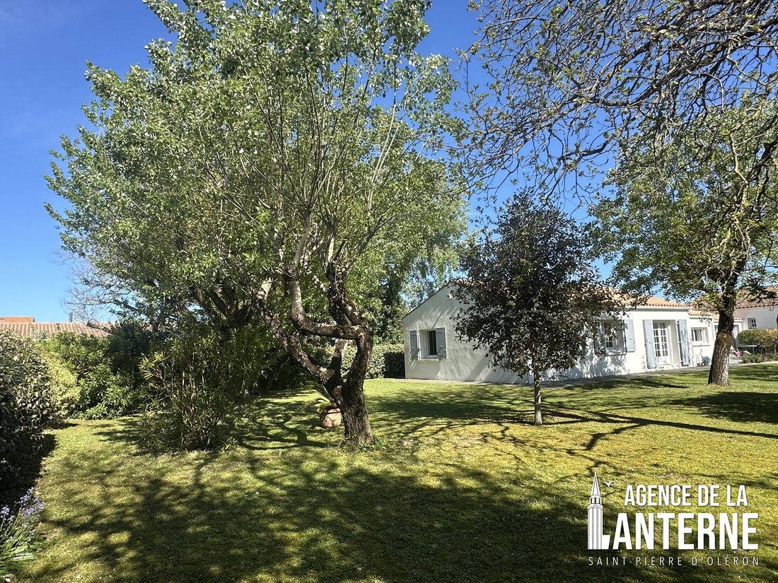 House in Saint-Pierre-d'Oléron, Nouvelle-Aquitaine, France 2 - 18043525