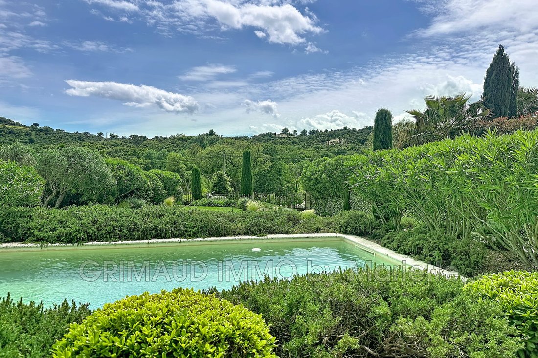 Villa in Le Plan-de-la-Tour, Provence-Alpes-Côte d'Azur, Frankreich 1 - 15677310