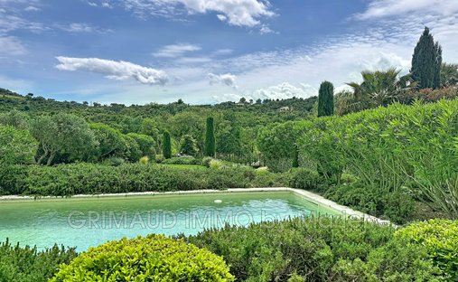 Villa in Le Plan-de-la-Tour, Provence-Alpes-Côte d'Azur, France 1