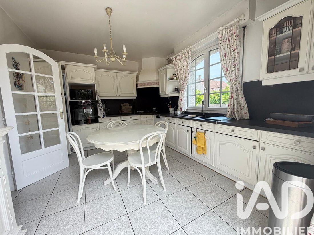 House in Ballainvilliers, Ile-de-France, France 3 - 16645070