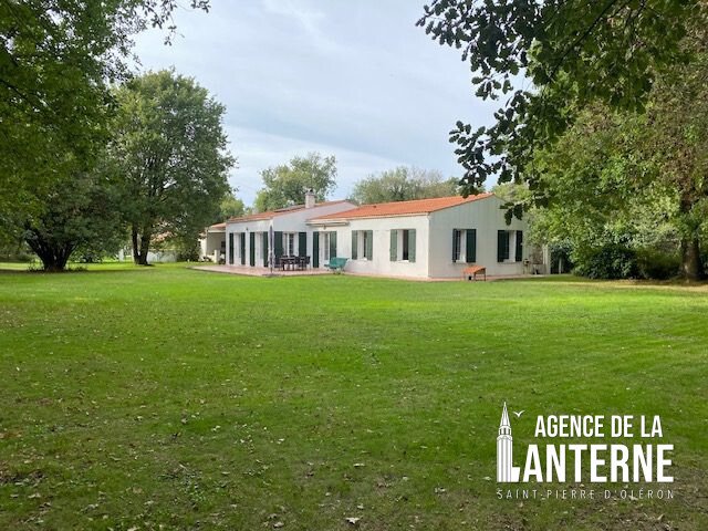 House in Dolus-d'Oleron, Nouvelle-Aquitaine, France 1 - 18043553